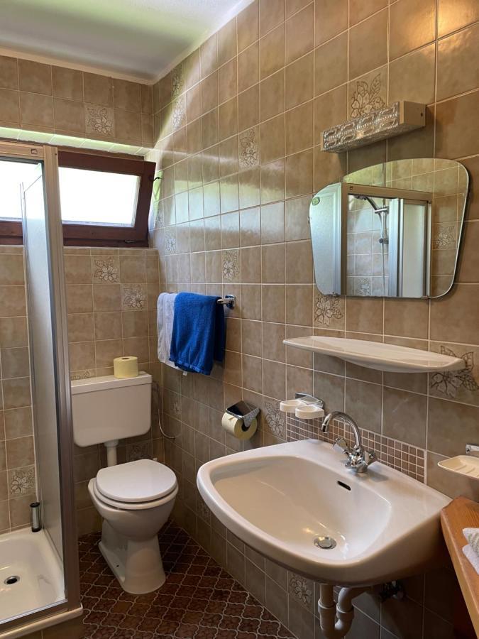 ניוסטיפט אים סטובאיטל Ferienwohnung Zita Weber מראה חיצוני תמונה