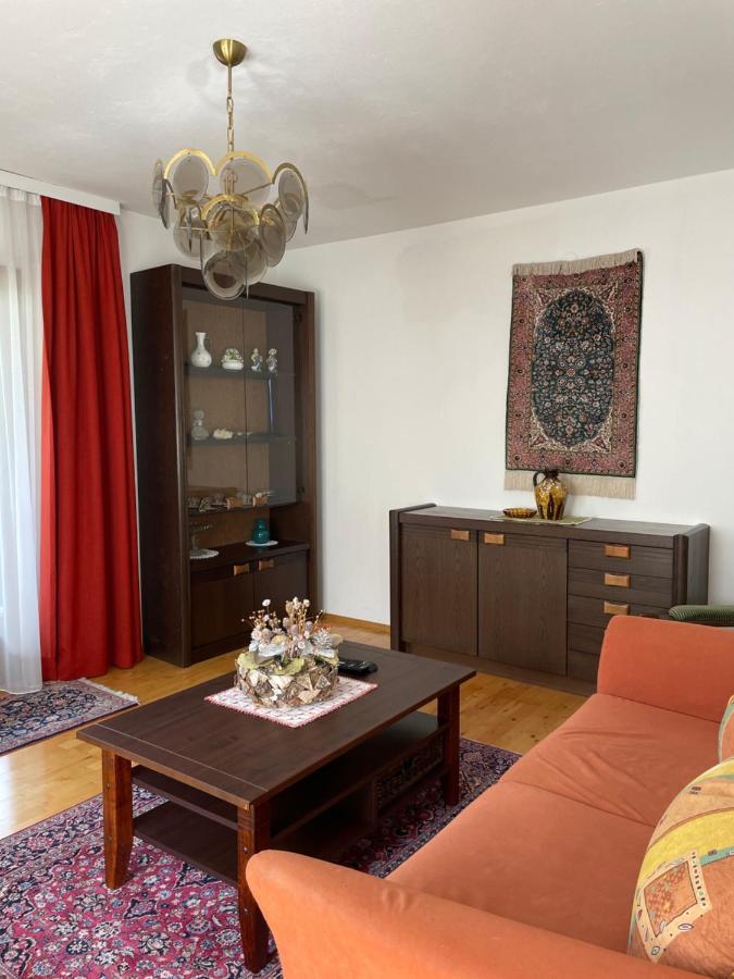 ניוסטיפט אים סטובאיטל Ferienwohnung Zita Weber מראה חיצוני תמונה